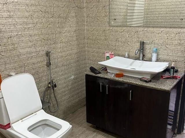 Property for rent in Deri