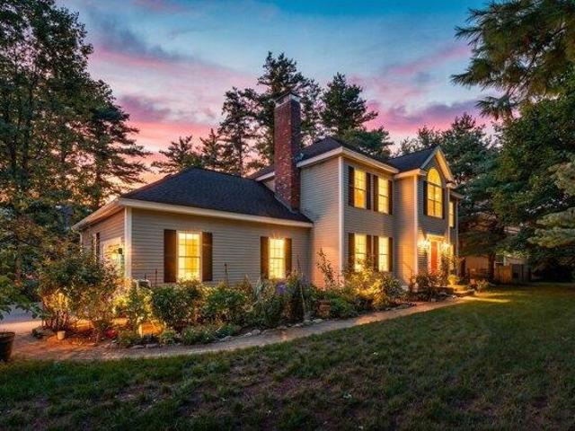 House for sale in North Acton, Acton