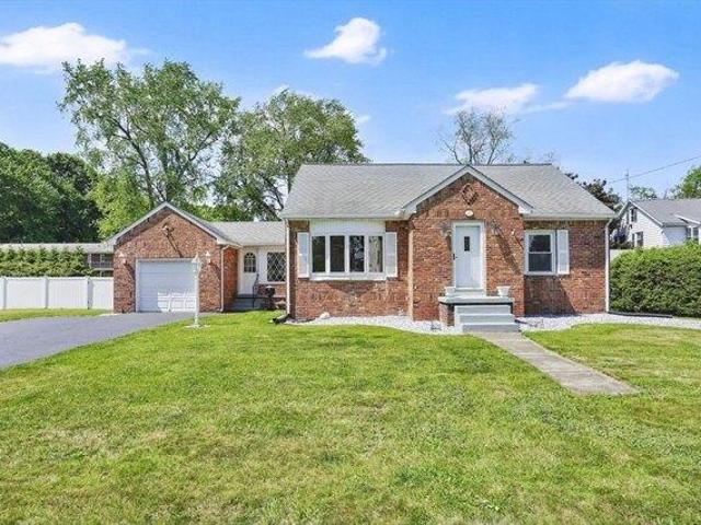 House for sale in Hampden, Massachusetts