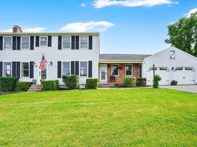 House for sale in Hampden, Massachusetts