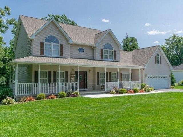 House for sale in Agawam, Hampden County