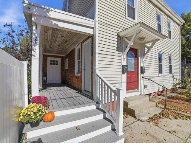 House for sale in Amesbury, Essex County