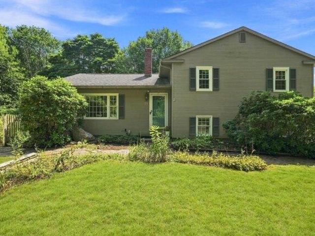 House for sale in Pomeroy Village, Amherst
