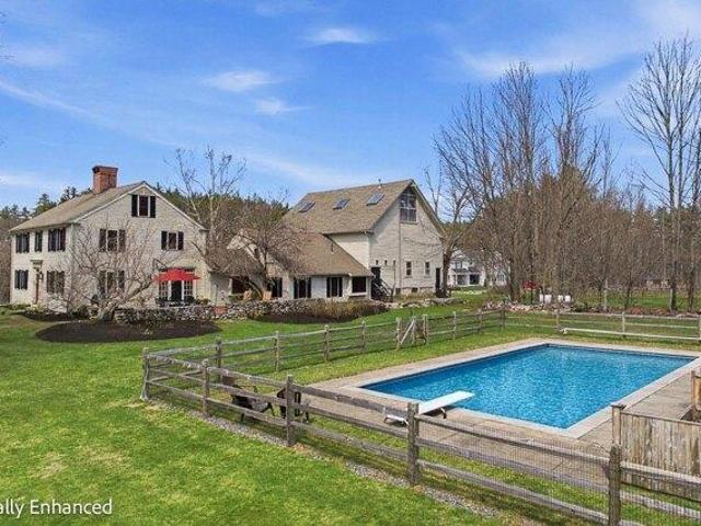 House for sale in New Hampshire