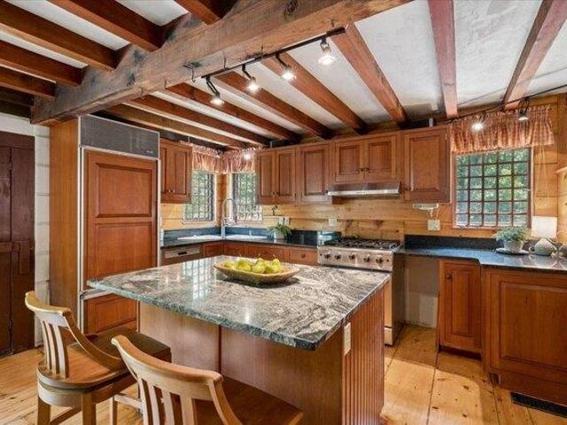 House for sale in Amherst, Hillsborough County
