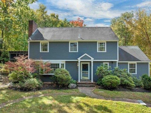 House for sale in Amherst, Hillsborough County