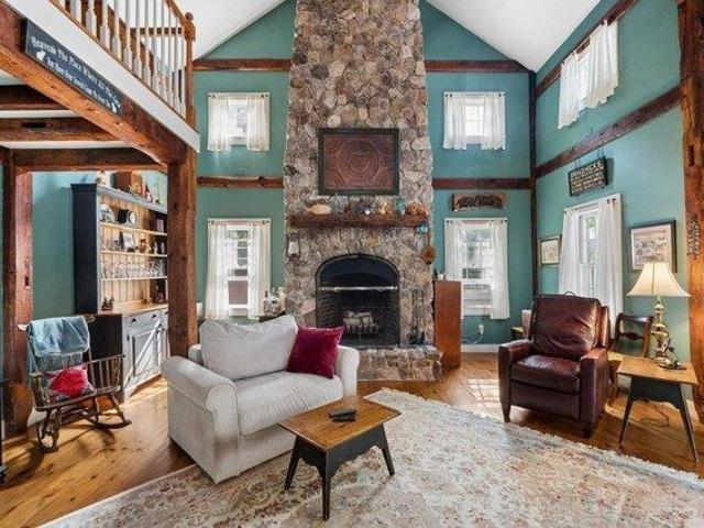 House for sale in Amherst, Hillsborough County