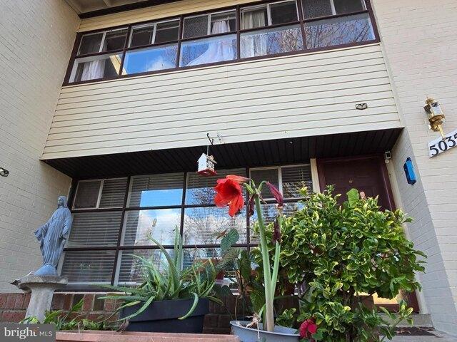 Condo for sale in Annandale