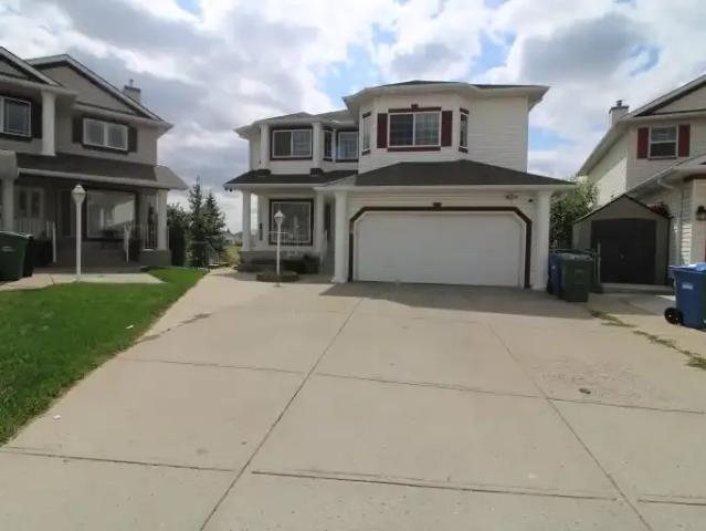 Apartment for rent in Coral Springs, Calgary