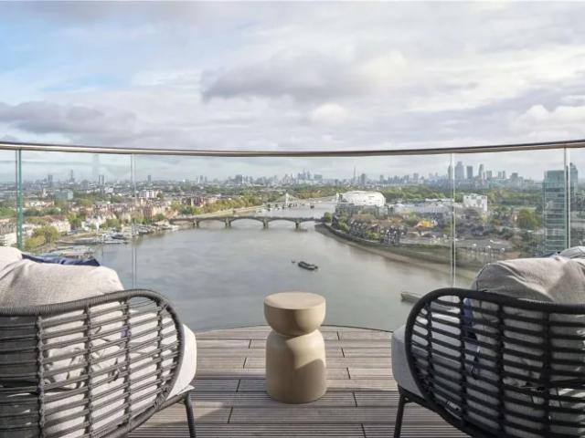 Apartment for sale in Chelsea Waterfront, Greater London