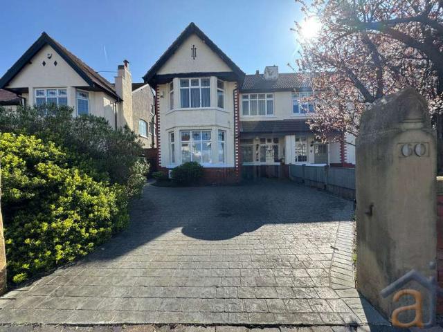 Apartment for sale in Meols Cop, Southport