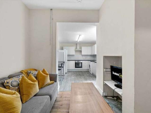 Apartment for rent in Greenbank, Mount Wise