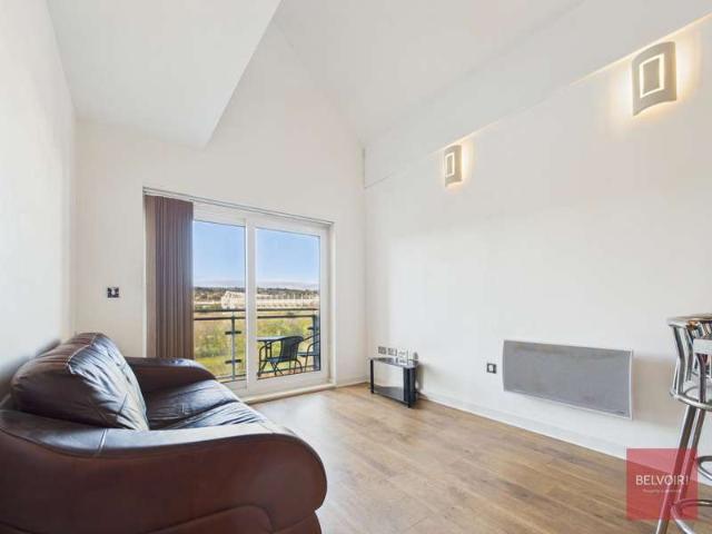 Apartment for rent in Pentre-chwyth, Swansea