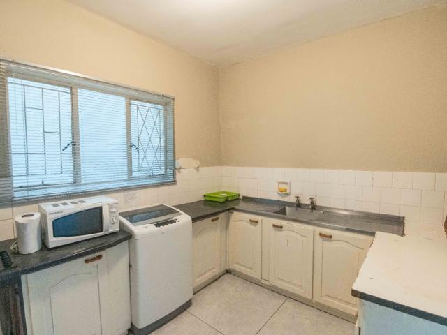 Apartment for sale in Port Elizabeth, Eastern Cape