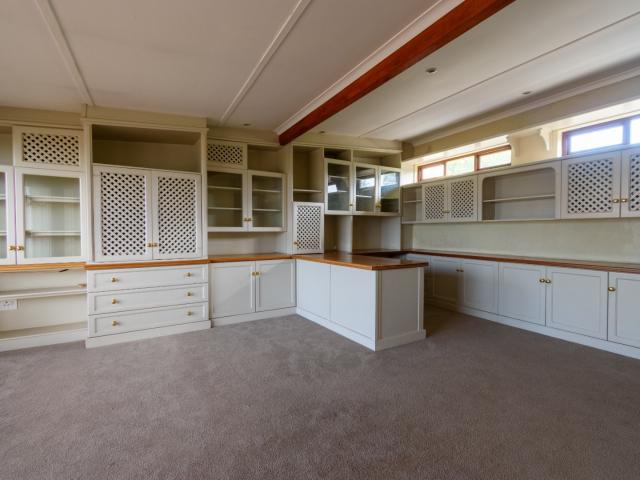 Apartment for sale in Seaview, Kwazulu-natal
