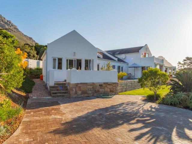 Apartment for sale in Hout Bay, Western Cape