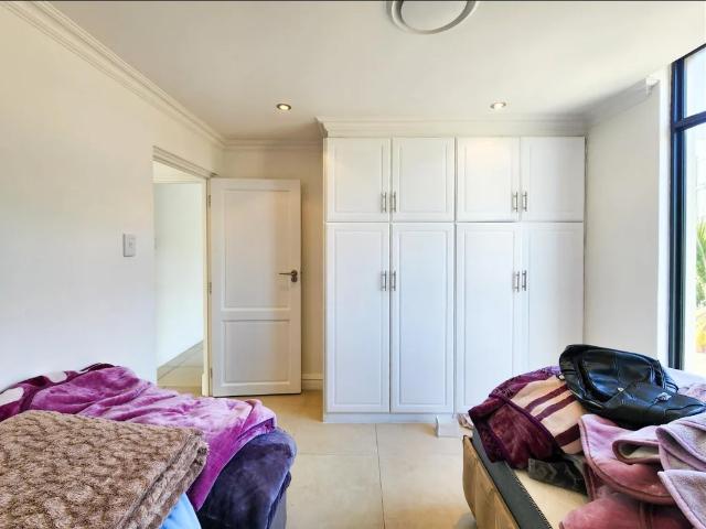 Apartment for sale in Seaview, Kwazulu-natal