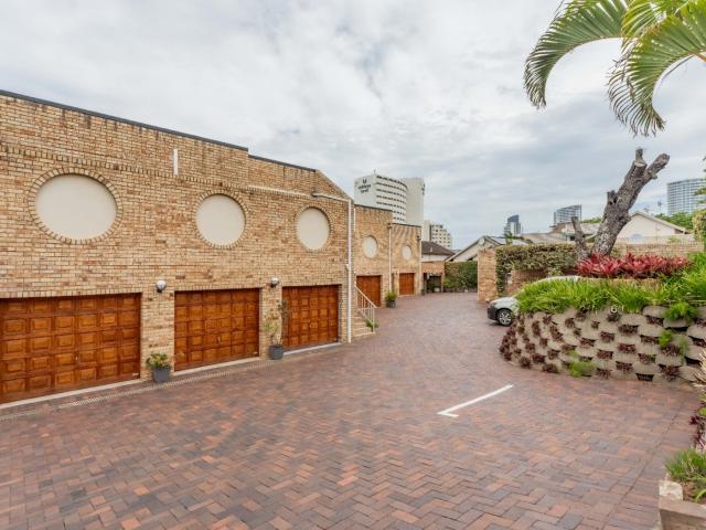 Apartment for sale in Umhlanga, Kwazulu-natal