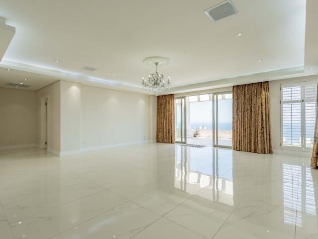 Apartment for sale in Umhlanga, Kwazulu-natal