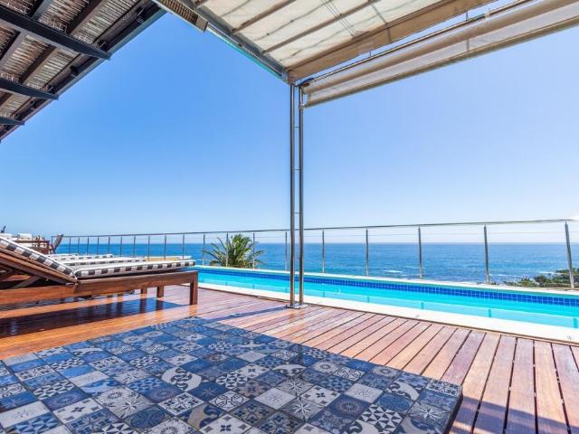 Apartment for rent in Camps Bay, Cape Town