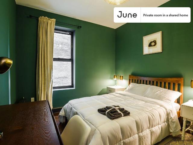 Apartment for rent in Arverne, New York
