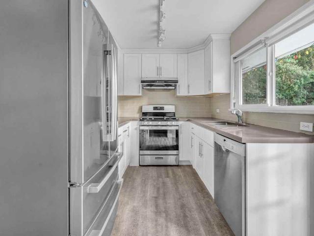 Apartment for rent in West Vancouver, British Columbia