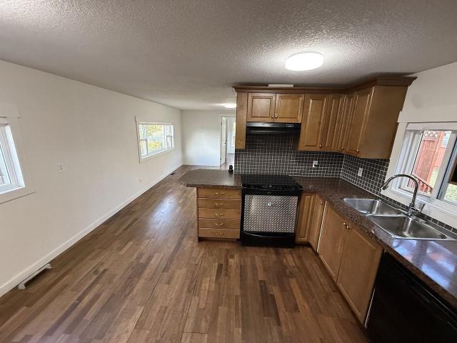 Property for rent in Airdrie