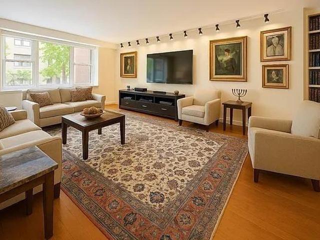 Apartment for rent in Arverne, New York