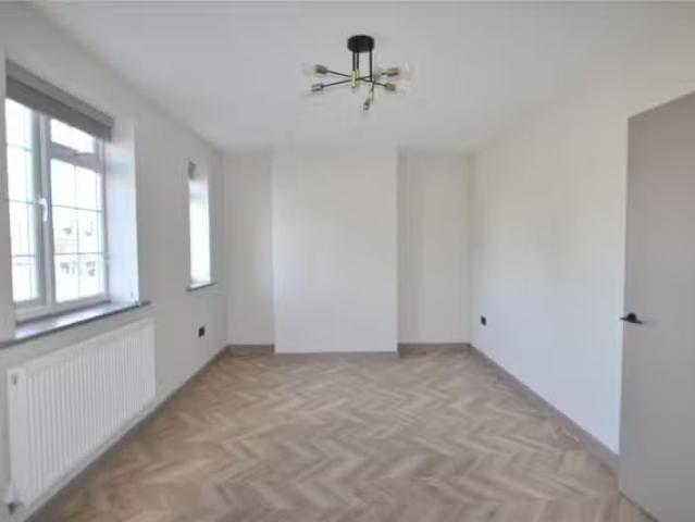 Apartment for rent in Malden Rushett, Greater London