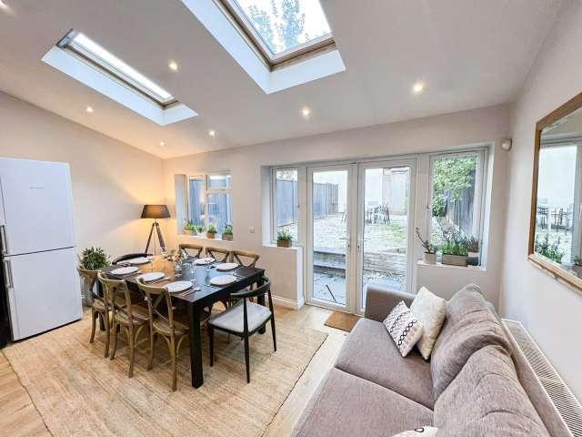 Apartment for rent in Kilburn, Greater London