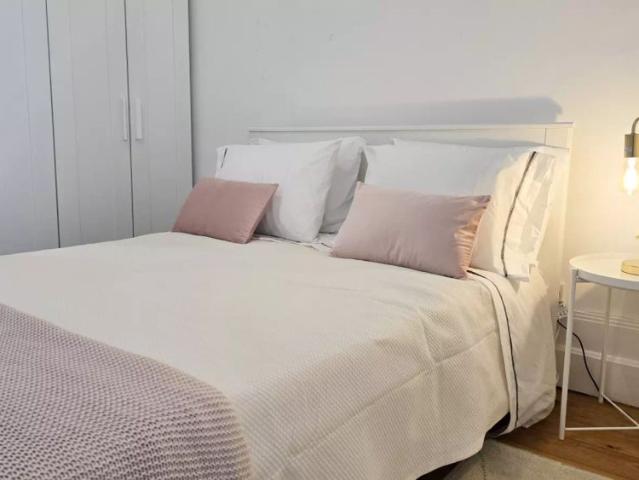 Apartamento alugar em Coimbra (Sé Nova, Santa Cruz, Almedina e São Bartolomeu), Coimbra