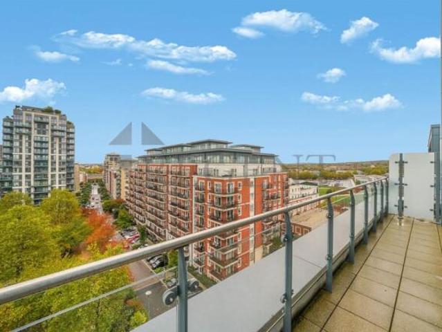 Apartment for rent in Beaufort, Wales