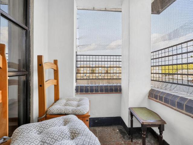 Apartment for rent in Cat Hill, England