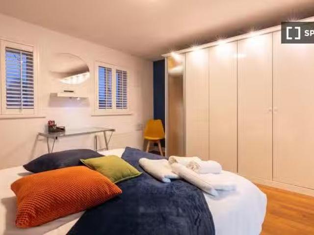 Apartment for rent in North Woolwich, Greater London