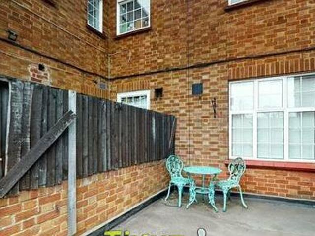 House for rent in Surrey