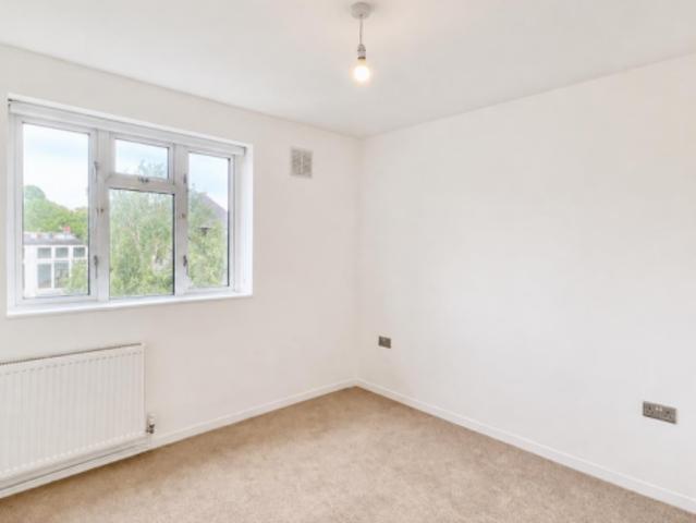 Apartment for rent in Brentford, Greater London