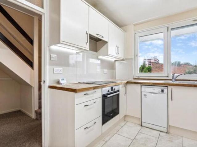 Apartment for rent in Cat Hill
