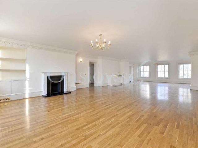 Flat for sale in Belgravia, Isle Of Man