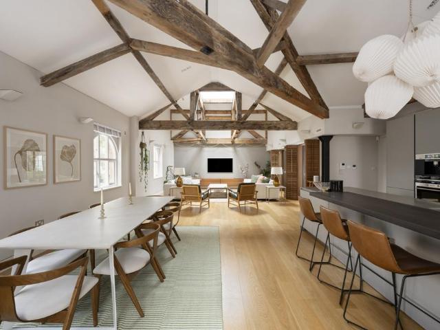 Flat for sale in Greater London
