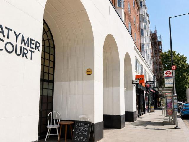 Flat for sale in Brook Green, Greater London