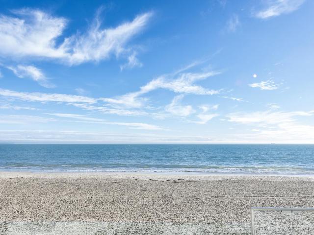 Flat for sale in Sandbanks, Isle Of Man