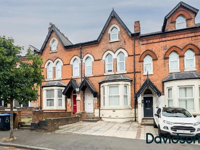 Flat for sale in West Midlands