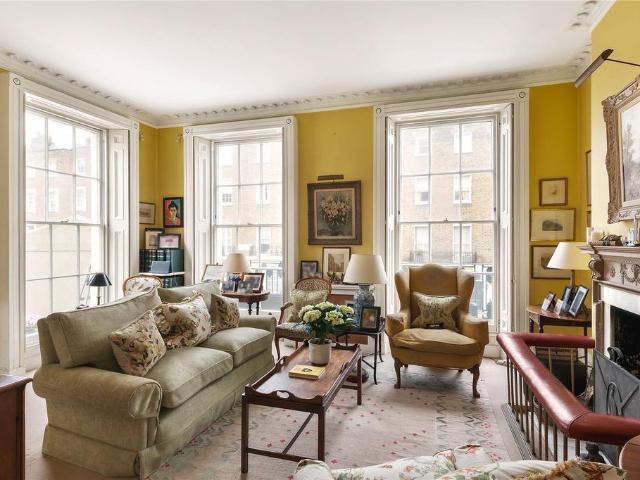 Flat for sale in Belgravia, Greater London