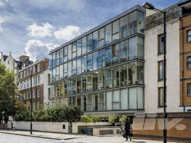 Flat for sale in St. John's Wood, Greater London