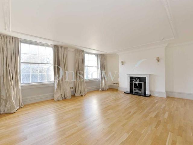Flat for sale in Belgravia, Isle Of Man