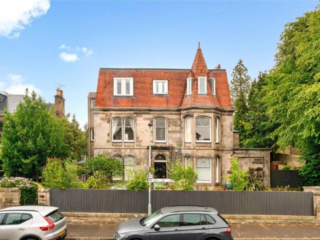 Flat for sale in Morningside, Scotland