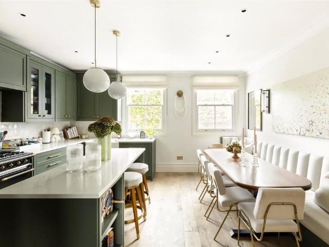 Flat for sale in Notting Hill, Greater London