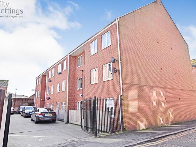 Flat for sale in Hyson Green, Haddon