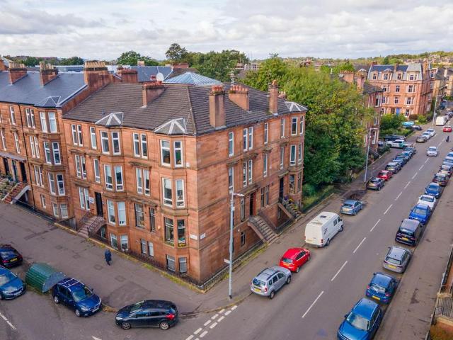 Flat for sale in Strathbungo, Glasgow