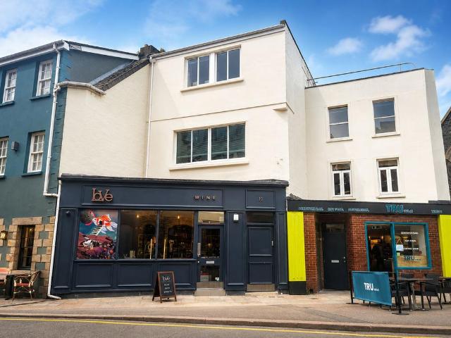 Flat for sale in St Helier, Greater London